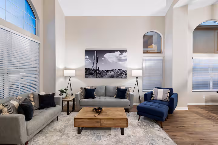 Spacious living room